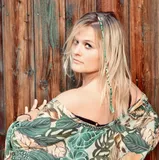 Ania Bul